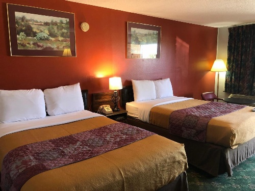 Budget Host Inn image 1