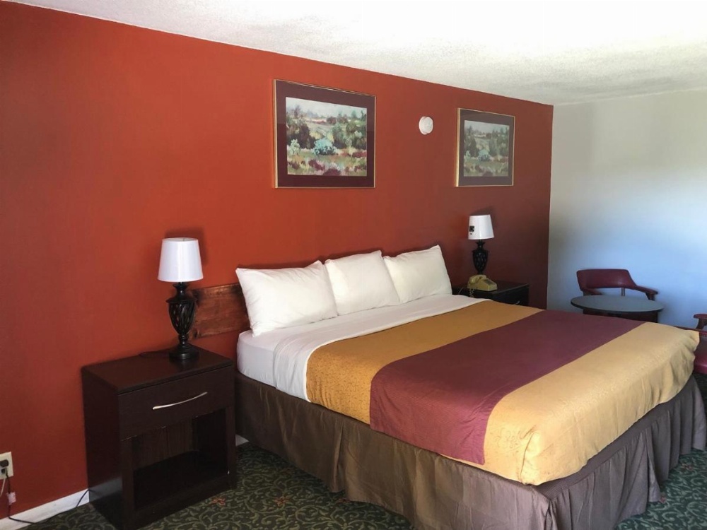 Budget Host Inn Image 19