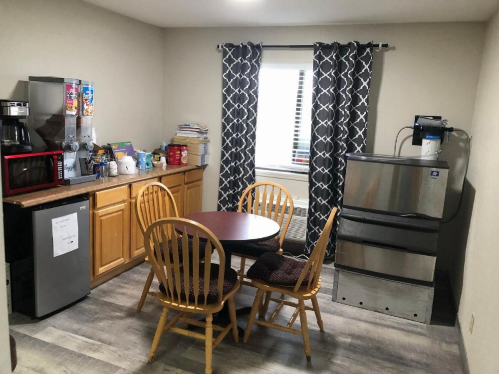 Budget Host Inn Image 24