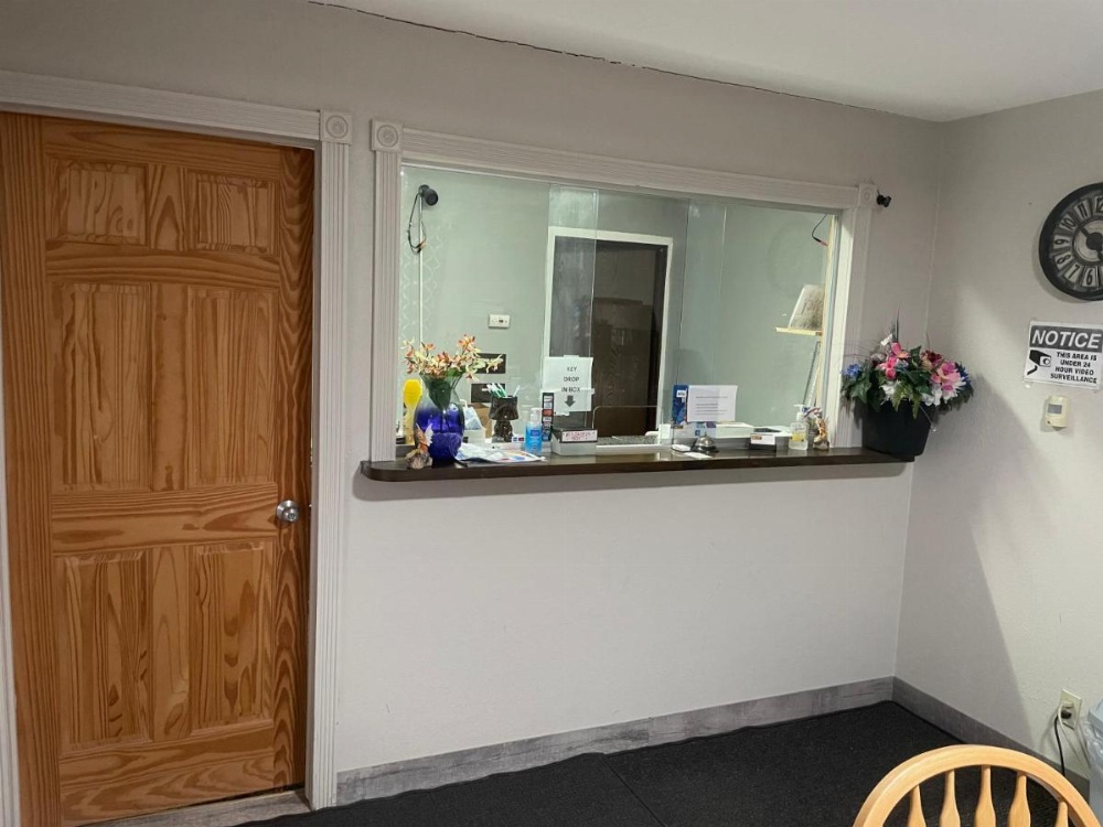 Budget Host Inn Image 38