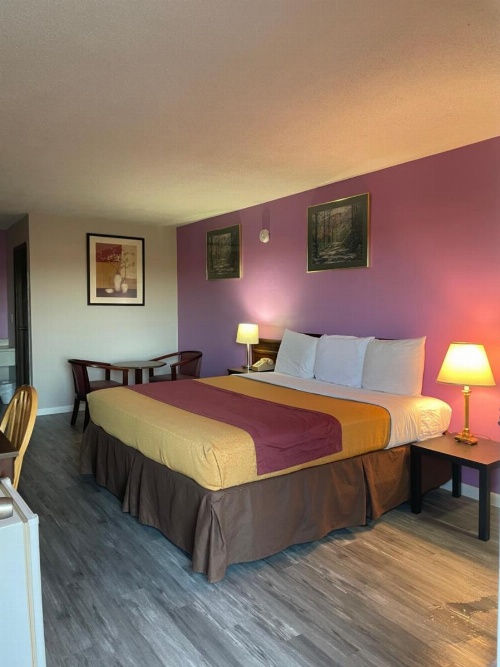 Budget Host Inn image 40