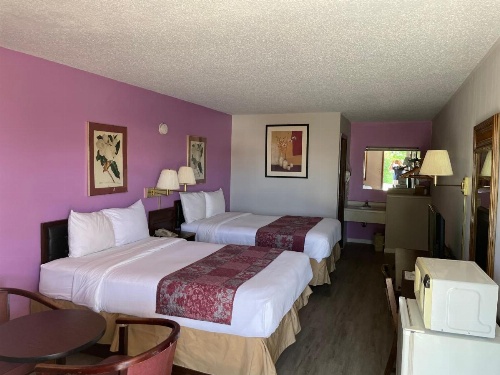 Budget Host Inn image 7